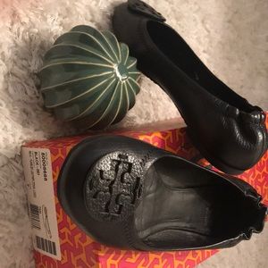 Tory Burch Reva flats sz 7